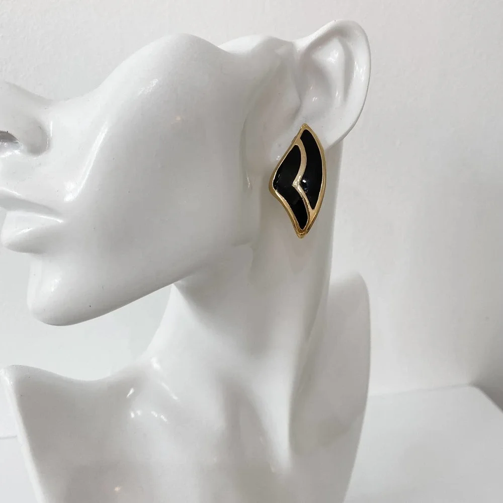 VTG Black Gold Geometric Wave Earrings